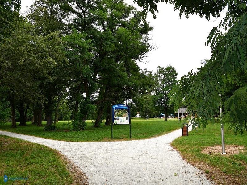 Park Rogów Legnicki