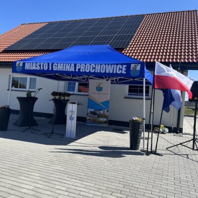 uroczyste otwarcie i oddanie do użytku obiektu jakim jest szatnia sportowa w miejscowości Kawice