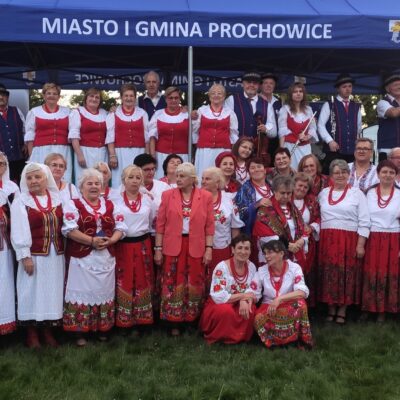 Prochowicka Majówka na ludowo w prochowickim parku 1 maja 2025