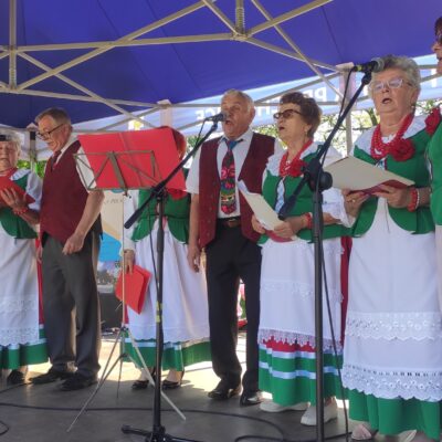 Prochowicka Majówka na ludowo w prochowickim parku 1 maja 2025